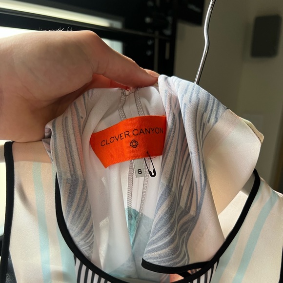 SILK TOP!! - Picture 3 of 3